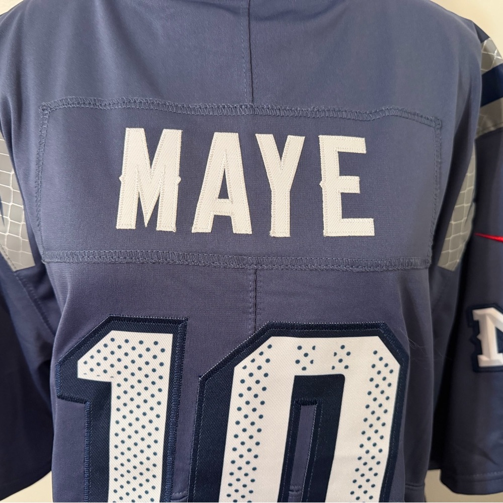 New England Patriots Football Jersey - Picture 4 of 6